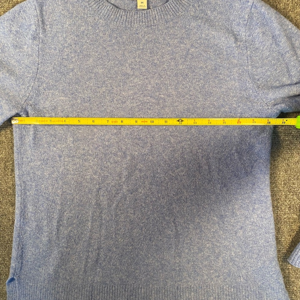 J. Crew Light Blue Extra Soft Crewneck Sweater Minimalist Cozy womens sz M - Picture 6 of 8